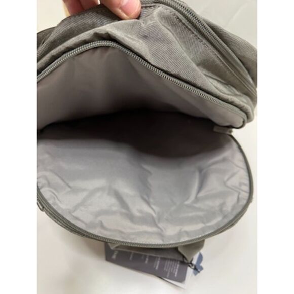 NWT Baggallini On The Go Laptop Backpack in Sterling Shimmer - Picture 7 of 11